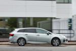 Toyota Avensis Touring Sports 2015 года (UK)